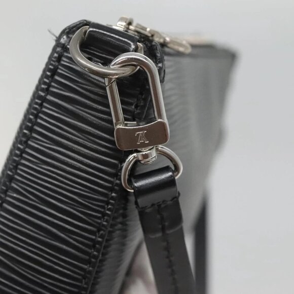 LOUIS VUITTON Epi Pochette Accessoires Accessory Pouch Black M52982 Auth 140897 - Picture 13 of 16